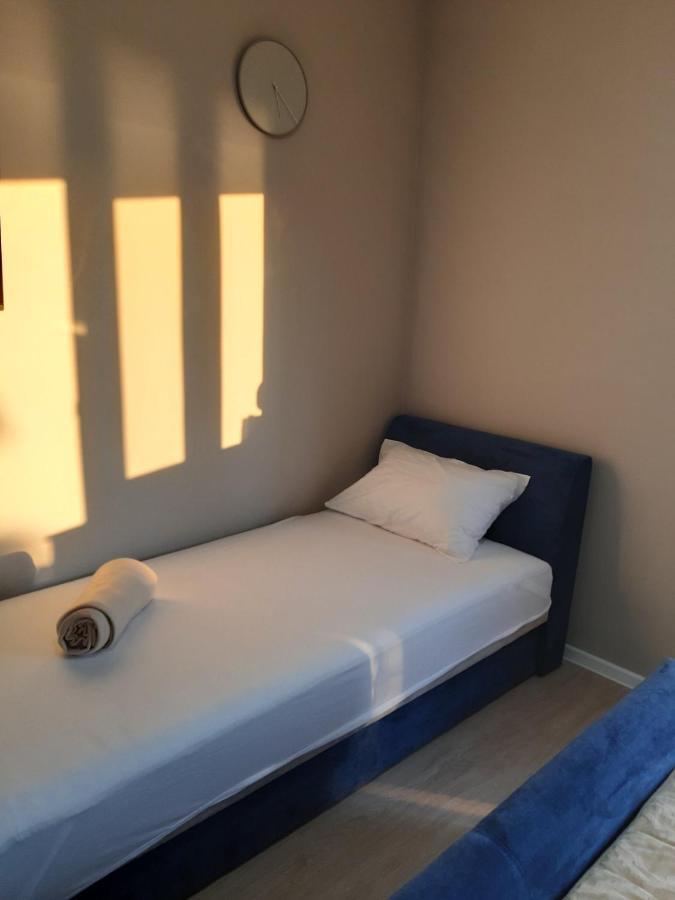 Apartmani Panorama 32 نيوم المظهر الخارجي الصورة
