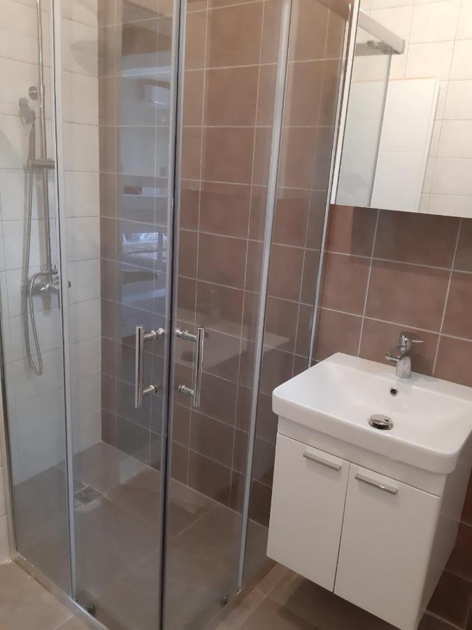 Apartmani Panorama 32 نيوم المظهر الخارجي الصورة