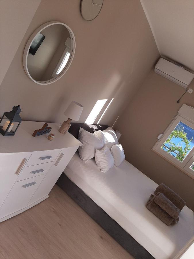 Apartmani Panorama 32 نيوم المظهر الخارجي الصورة