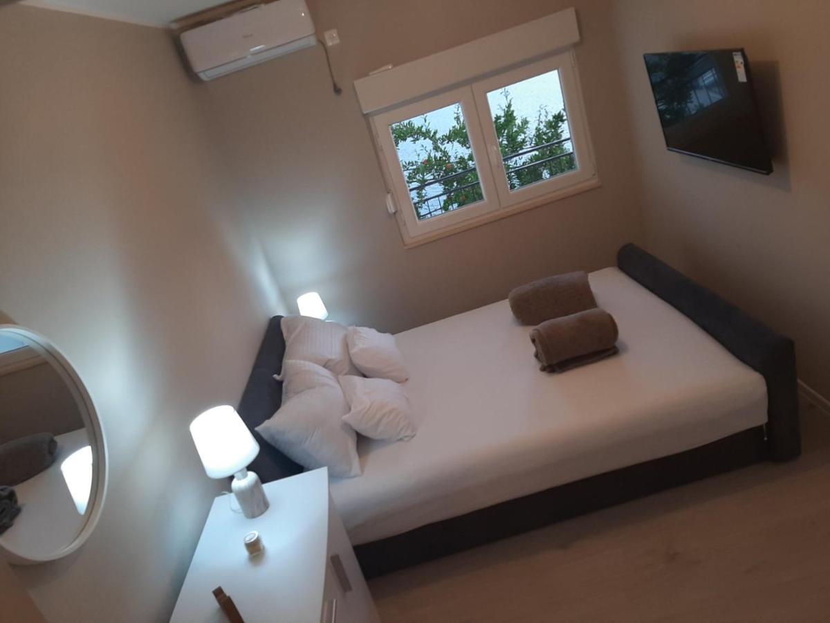 Apartmani Panorama 32 نيوم المظهر الخارجي الصورة